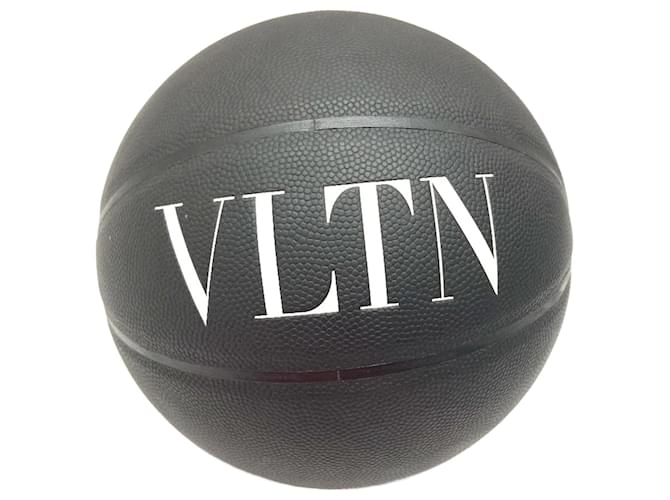 【値下げ】VALENTINO　VLTNロゴ　バスケットボール　スポルディング VALENTINO VLTNロゴ バスケットボール スポルディング