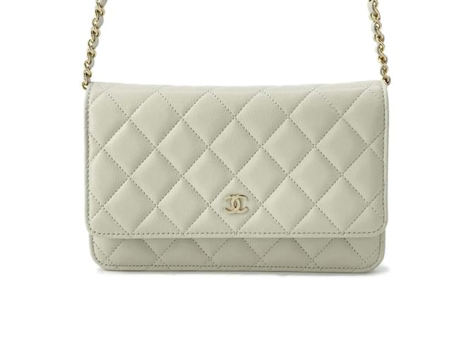 Cartera de cadena matelassé clásica de Chanel Gris Cuero ref