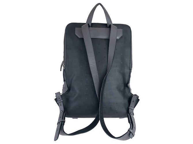 MCM Embossed Studs Leather Backpack Grey ref.1578962 - Joli  display picture 3