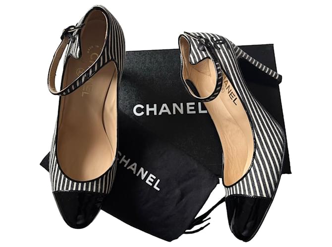 【高級感溢れる☆】シャネル MARY JANES 74249695.jpg