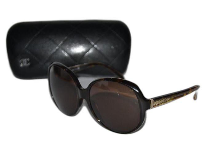 Chanel glasses Multiple colors Plastic ref.1621731 - Joli Closet