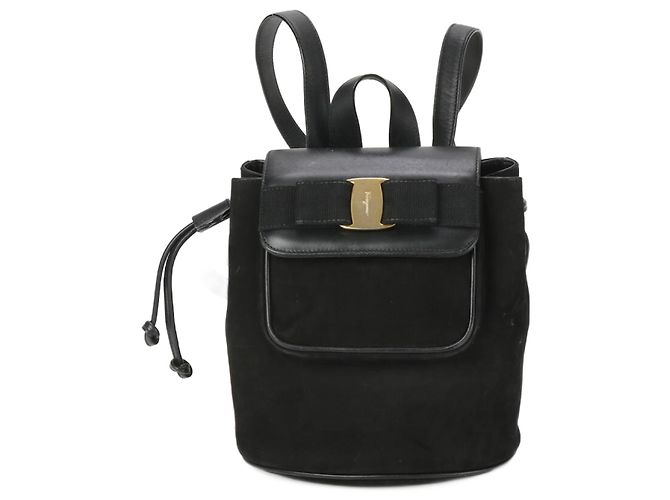 Salvatore Ferragamo Vara Ribbon Leather Backpack Black ref  display picture 2