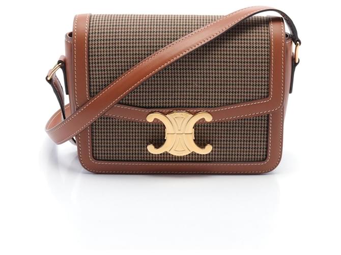 ショルダーバッグ・ポシェット CELINE Teen Triomphe leather shoulder bag Authentic CELINE TEEN TRIOMPHE SHOULDER BAG IN SHINY