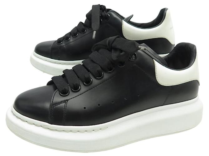 スニーカー ALEXANDER MCQUEEN Women Sneakers 553770WIEE01000 Black WMNS) Alexander McQueen Oversized Sneaker 'Black