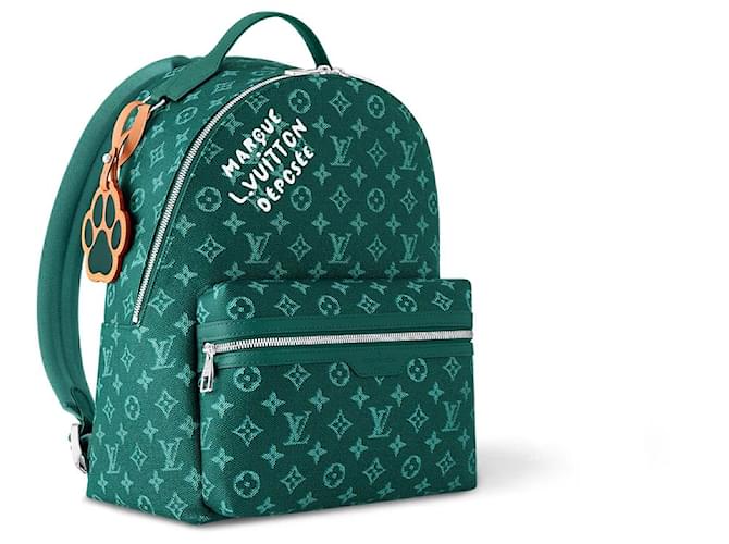 louis vuitton backpack mii Palm Springs Mini Monogram REDELUXE trend silhouette of this montsouris mini backpack is made from monogram coated canvas on a cowhide LOUIS VUITTON Montsouris Mini Monogram