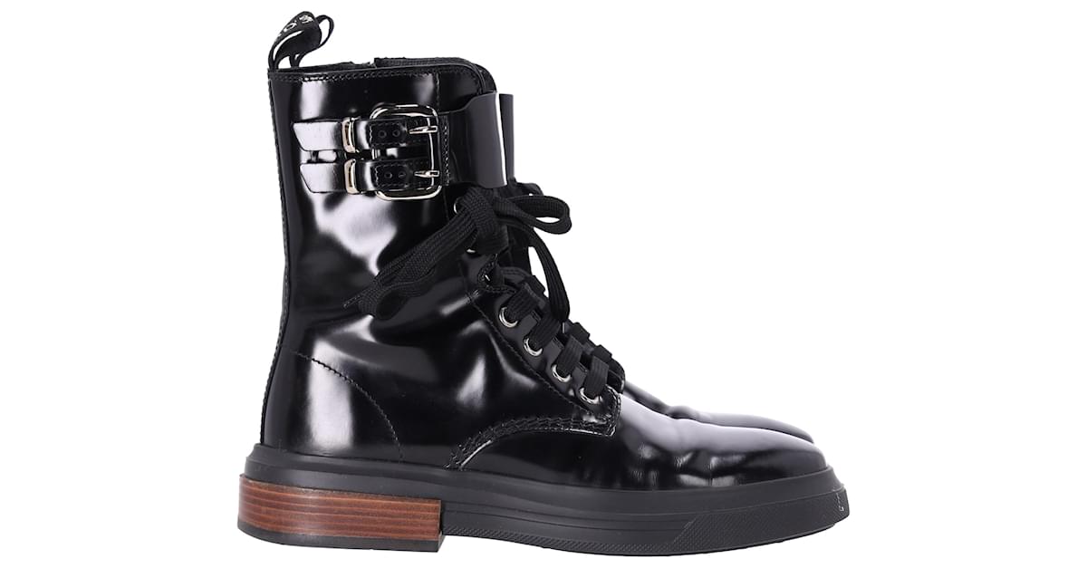 Tods sale Black Patent Leather Lace Up Combat Boots 39/8.5-9