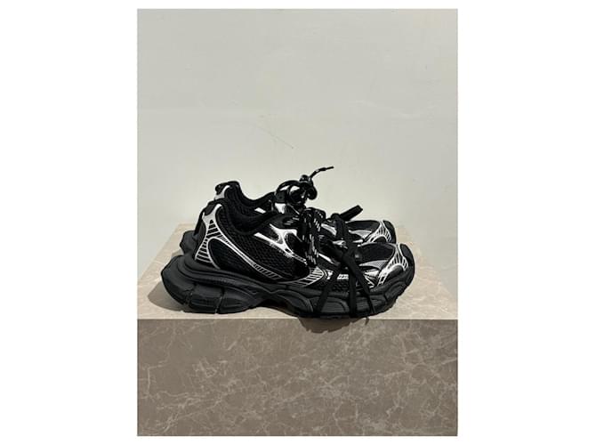 BALENCIAGA ブラック スニーカー 39 Track low trainers Balenciaga Black size 39 EU in Rubber - 45398094