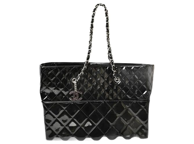 Chanel Black Patent Leather Tote Bag ref.1853577 - Joli Closet