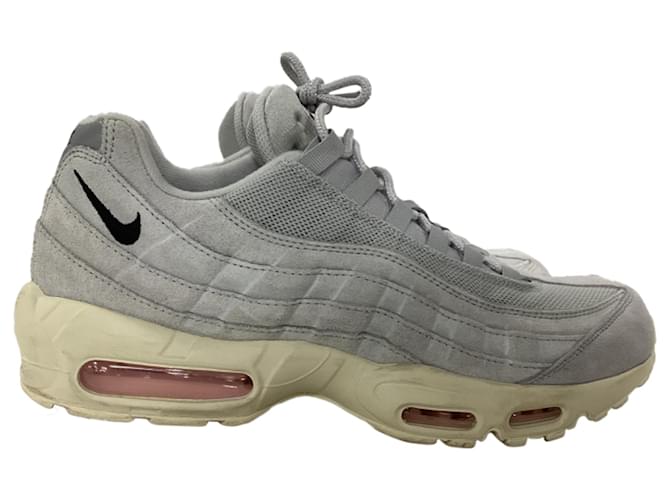 Nike Air Max 95 Grey Pink Foam Sneakers in Grey Suede