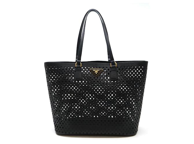 バッグ PRADA PUNCHING LEATHER TOTE HAND BAG Prada Leather Punching Tote Bag Black ref.1898527 - Joli Closet