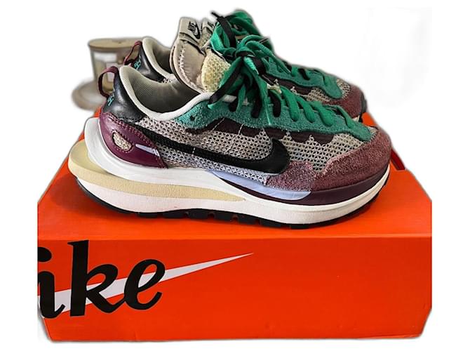 Pine Green Sacai Waffle Colorways Buy Nike Sacai X LDWaffle 'Pine