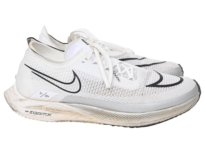 Nike Zoom x Streakfly Proto Sneakers in White Synthetic  display picture 1