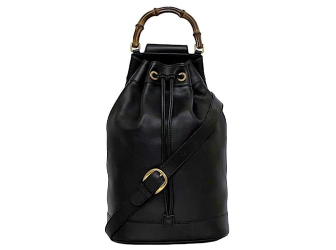Gucci Black Leather and Bamboo Sling Bag ref.1954609 - Joli Closet