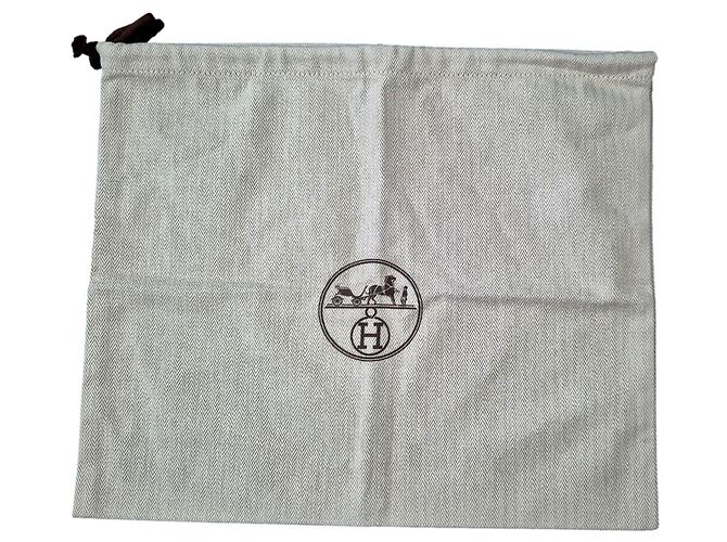 Poussette (dustbag) Hermès D'origine - Taille Petit, Couleur écru, En Coton - Pour Sac Seau Ou à Cordon