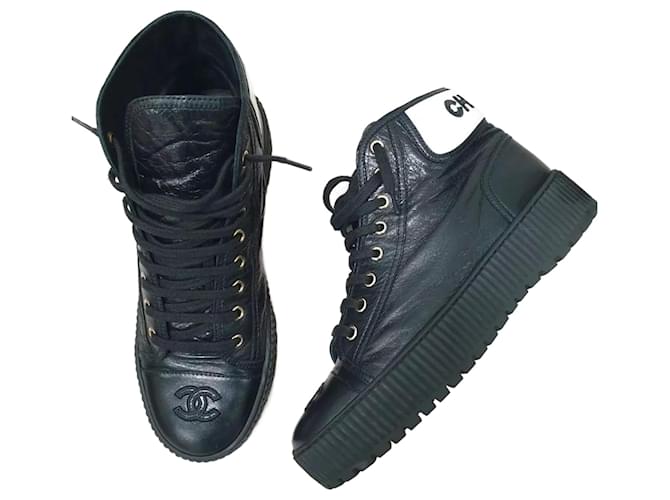 CHANEL 靴 Chanel 2021 Lace Up Sneakers Sz.40 Black Leather ref.JC1973421