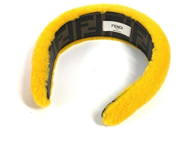 FENDI 黄色 カチューシャ FENDI - FENDI フェンディ ロゴ入り ヘアバンド カチューシャ 美品の