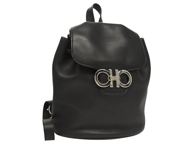 Salvatore Ferragamo Gancini Backpack Leather Black Silver  display picture 3