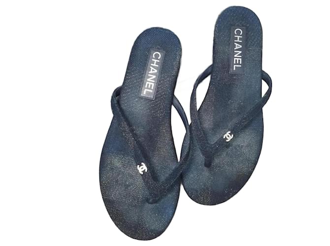 Chanel CC Crystal Shimmer Denim Thong Sandals Sz.39,5 Blue