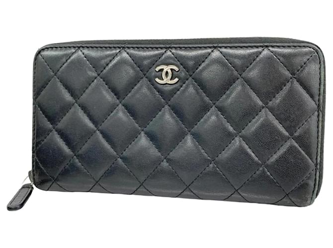 Chanel Long Wallet in Black Lambskin Leather ref.2274424 - Joli Closet