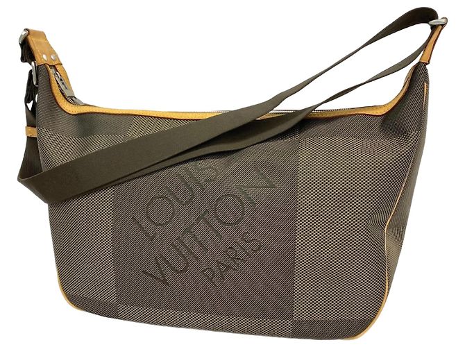 Louis Vuitton Damier Geant Explora Tour Shoulder Bag ref.2281868 - Joli ...