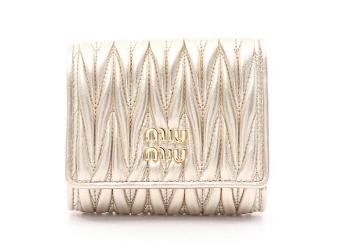 Portefeuille Miu Miu Matelassé à trois volets Cuir ref.2286696