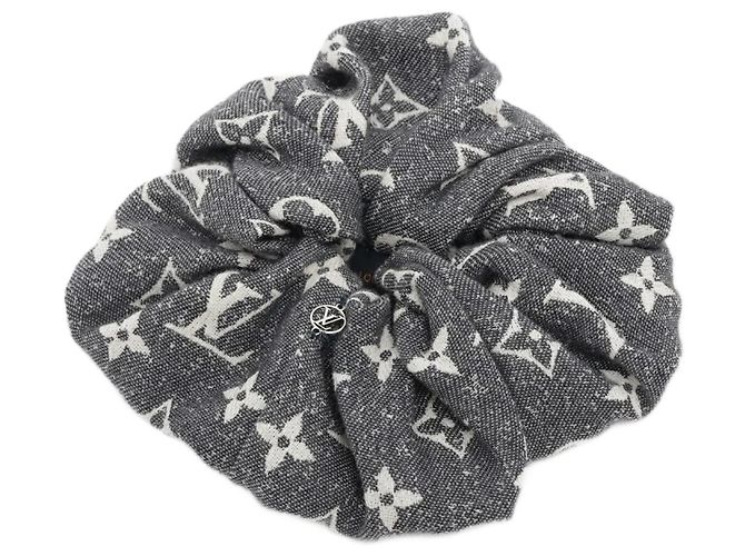 Louis Vuitton Monogram Jacquard Denim Gray Scrunchie Brown  display picture 2