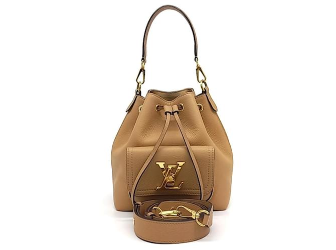 Louis Vuitton Lock Me Bucket M57689 Braun Leder Kalbähnliches Kalb