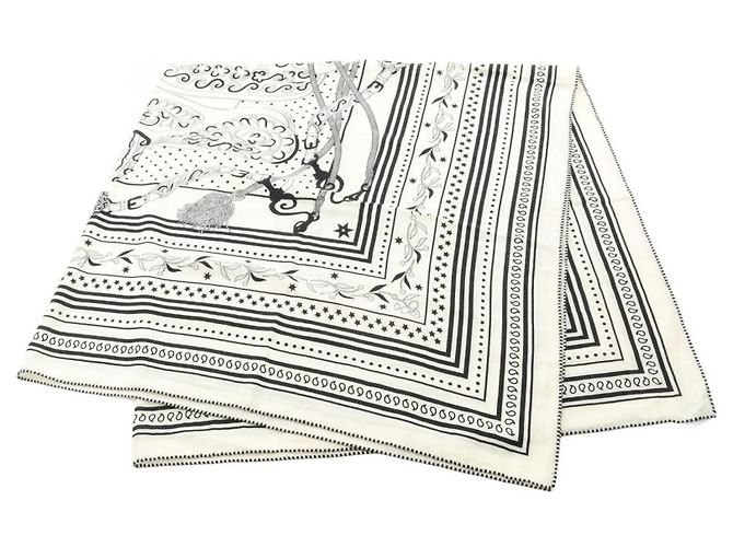 Écharpe HERMES Carré 140 'JUNGLE LOVE' - Soie Et Cachemire - Noir Et Blanc - Occasion En Bon état Général