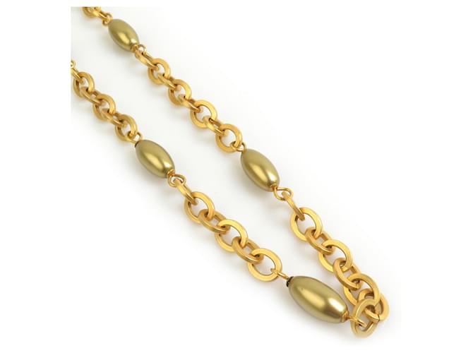 Collier en métal avec perles fantaisie dorées Chanel Coco Mark ref
