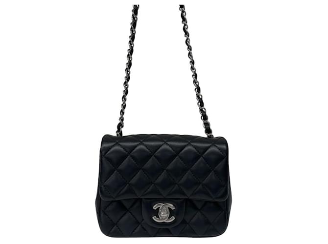 Chanel MINI FLAP BAG Black Leather ref.JC2390376 (Sold) - Joli Closet