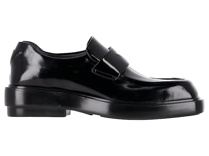 Prada Square-Toe Loafers in Black Leather ref.2450270 - Joli