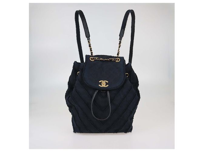 Chanel Navy Blue Chevron Denim Medium Drawstring Patchwork Backpack ref ...