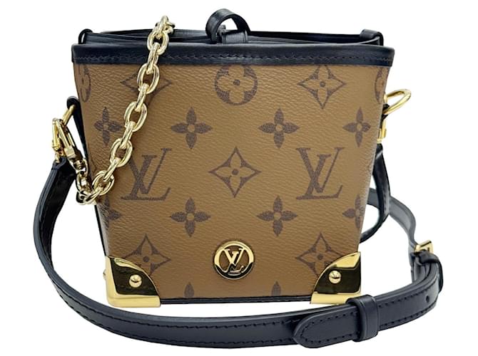 Louis Vuitton Noe Perse LV Charm Shoulder Bag Brown Cloth ref