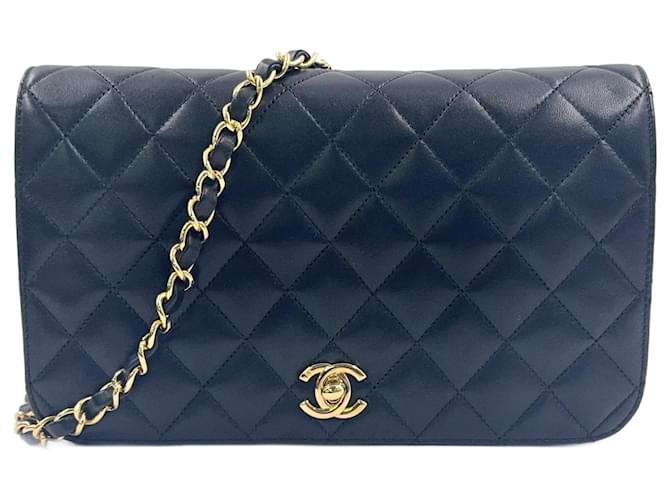 CHANEL ボディバッグ ネイビー Chanel Lambskin Matelasse Chain Shoulder Bag Black Leather ref