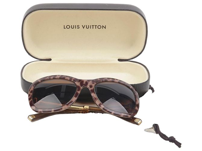 Louis Vuitton Leopard Sunglasses Brown ref.2751801 - Joli Closet display picture 3