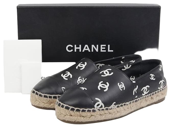 chanel-cc-logo-espadrille-black-leather-ref-2835648-joli-closet