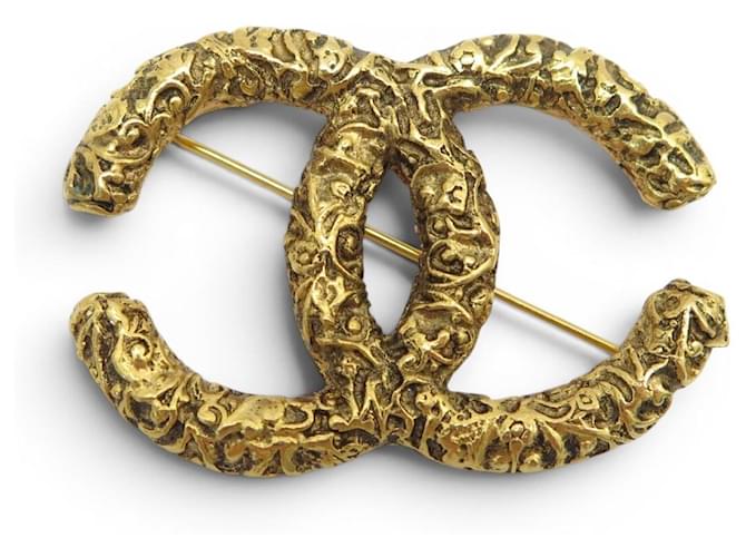 VINTAGE CHANEL 1993 LOGO CC STYLE BAROQUE BYZANTINE GOLD-TONE