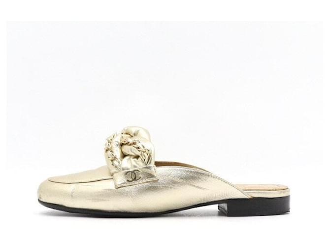 靴 CHANEL Mules Sandals Gold Chain T-Strap Chanel Metallic Gold Lambskin CC Logo Chain Women's Mule Sandals