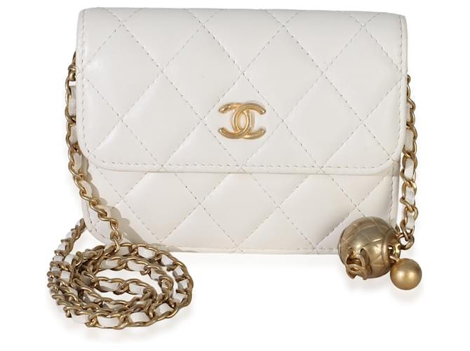 Gabrielle Chanel White Quilted Lambskin Pearl Crush Clutch With