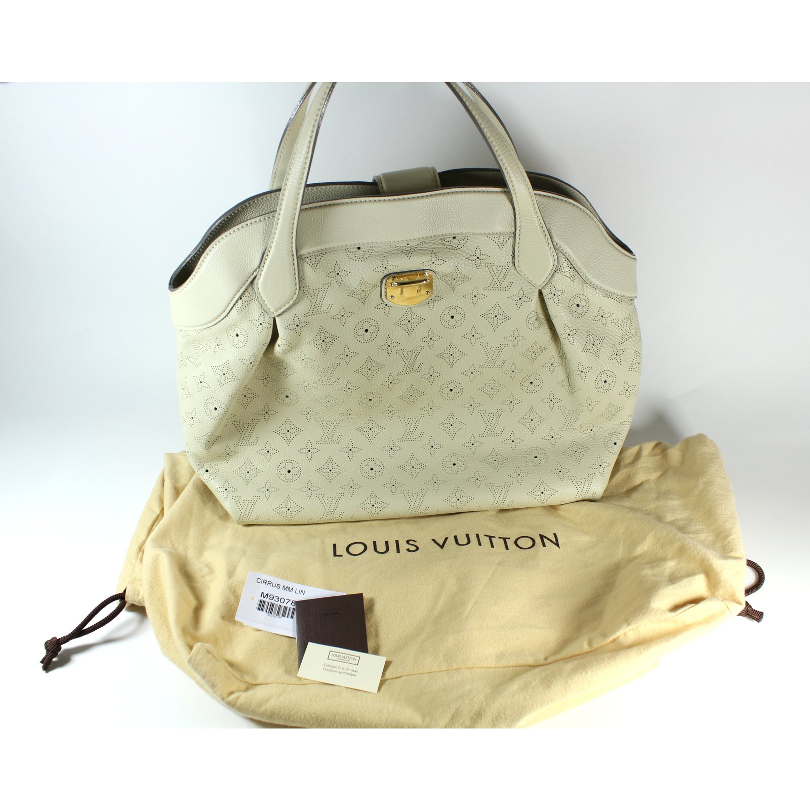 Louis Vuitton - Cream Monogram Mahina Cirrus mm