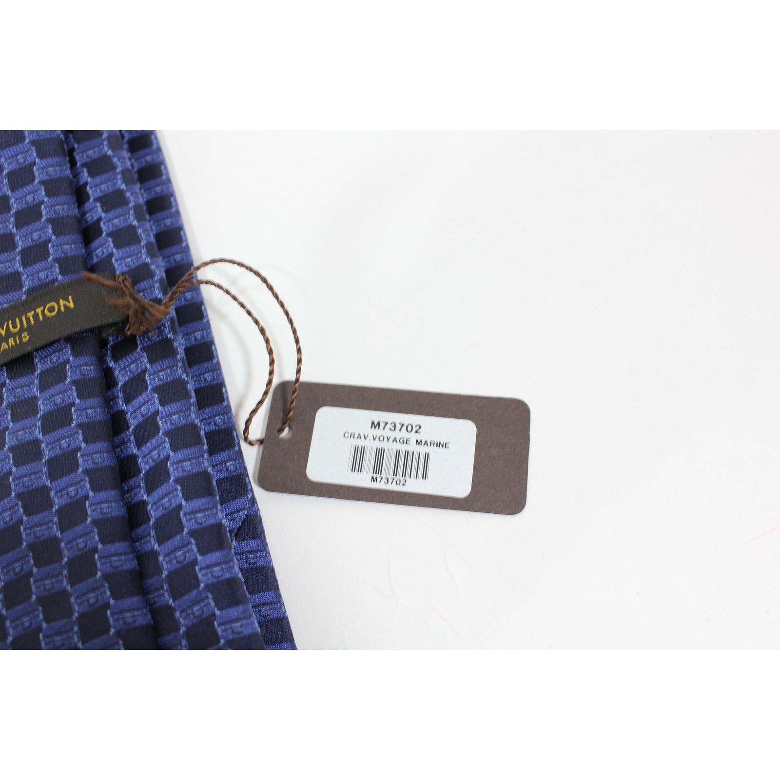 Louis Vuitton Vuitton tie Blue Light blue Silk ref.167246 - Joli Closet