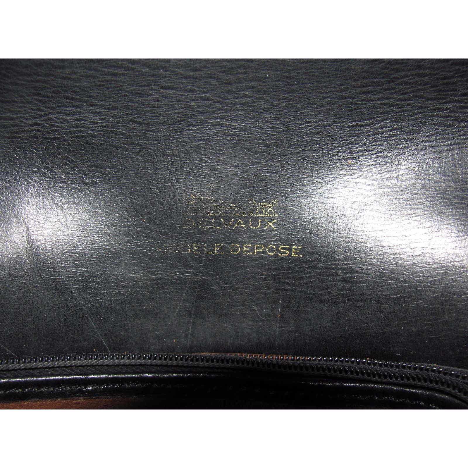 Petit Sac DELVAUX Noir Et Blanc - Dimensions 19,5x21x8 Cm - Style Fourre-tout - Occasion Bon état