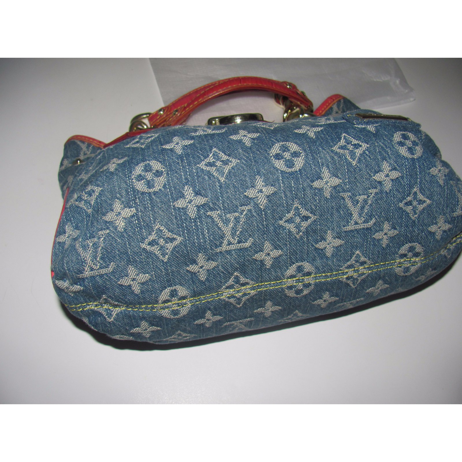 Louis Vuitton Handbags Blue ref.10346 - Joli Closet