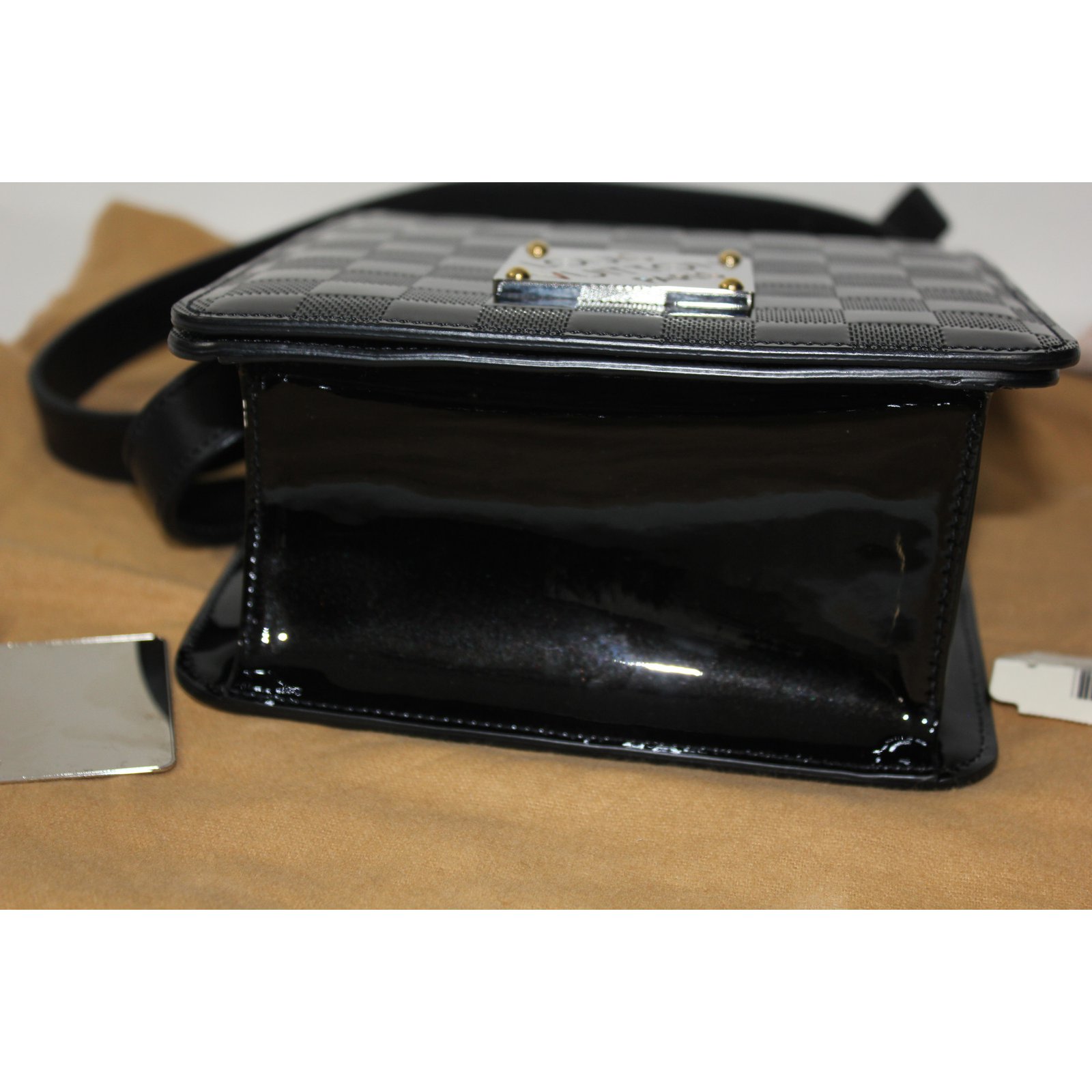 Louis Vuitton Handbags Black Patent leather ref.99176 - Joli Closet