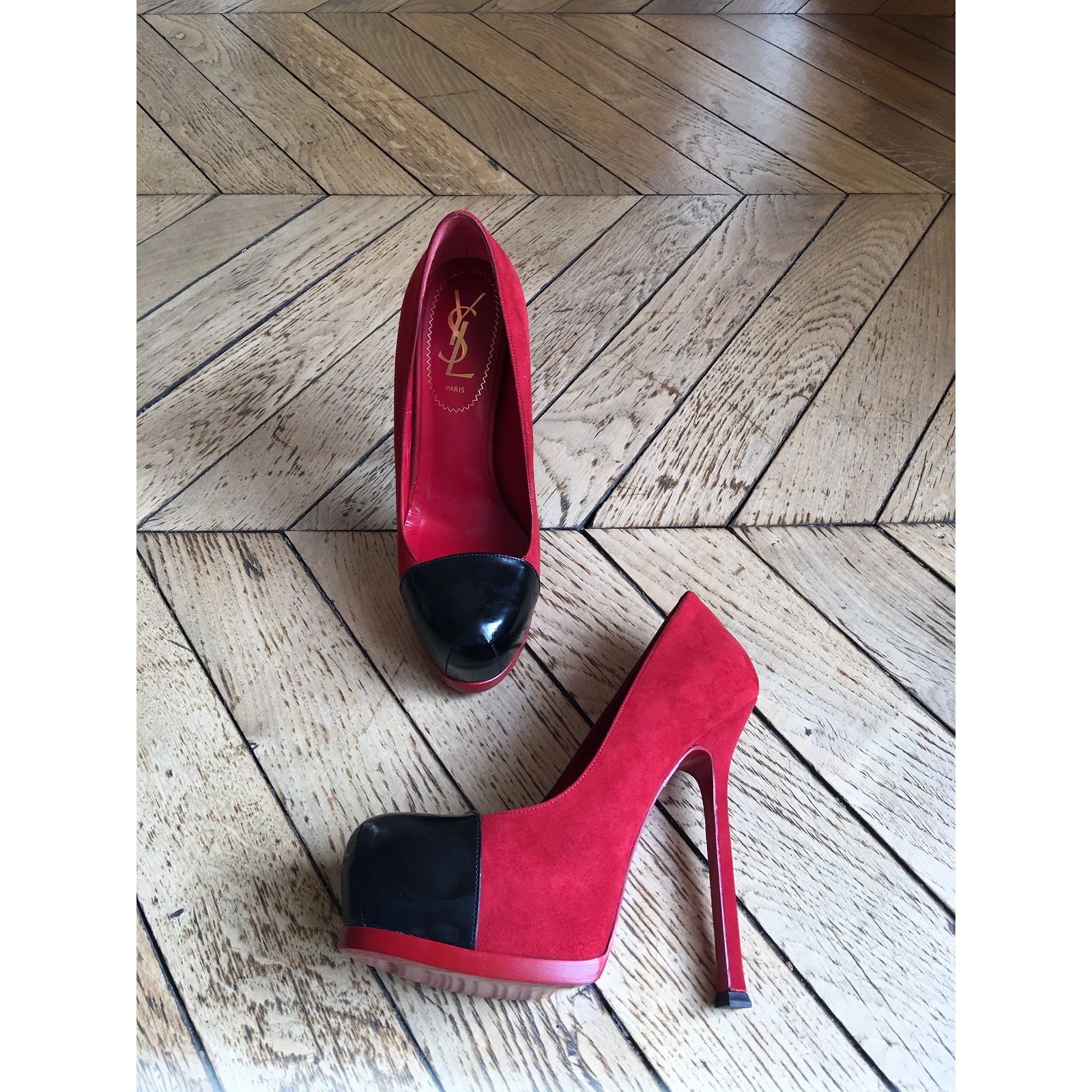 Escarpins YSL Yves Saint Laurent - Daim Rouge, Talon Aiguille, Taille 39.5 (US 9) - Occasion