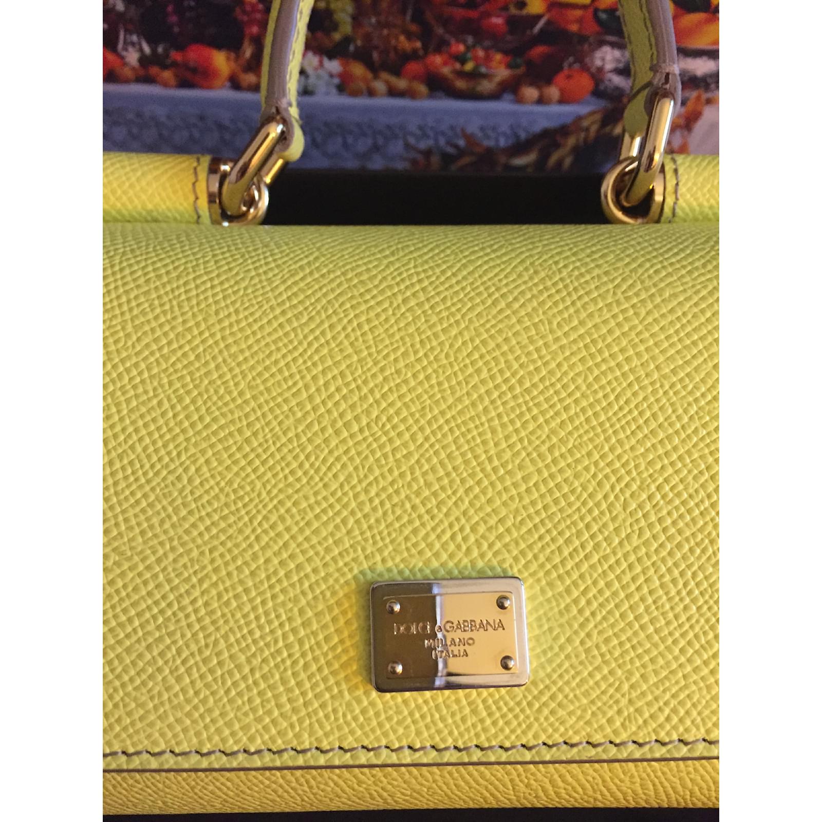 Dolce & Gabbana Pochette Giallo Pelle ref.13872 - Joli Closet