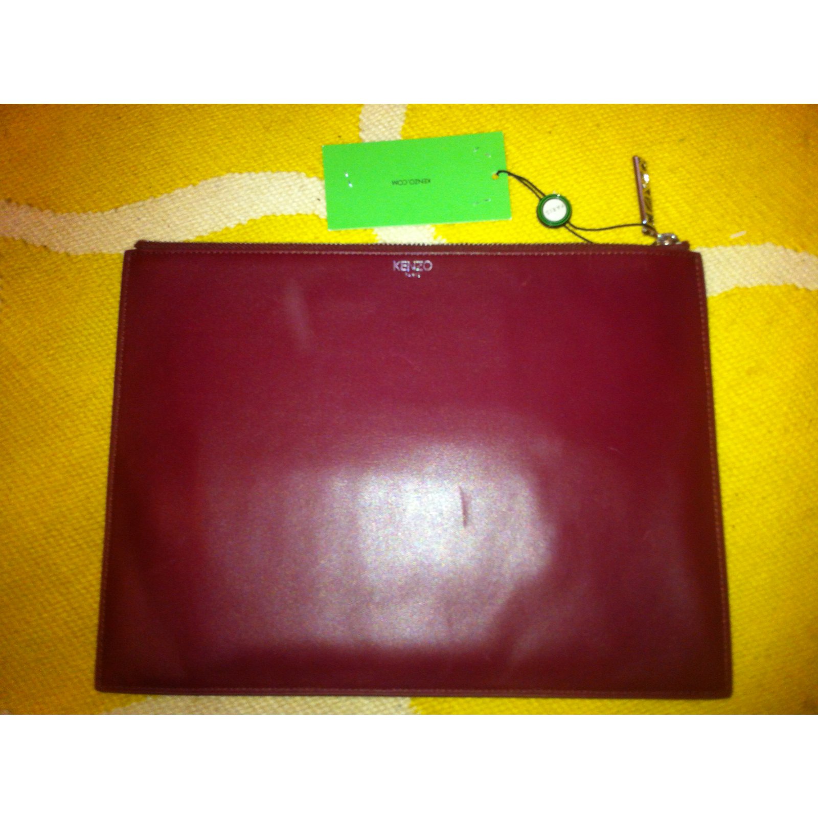 Kenzo Clutch bags Dark red Leather ref.15314 - Joli Closet