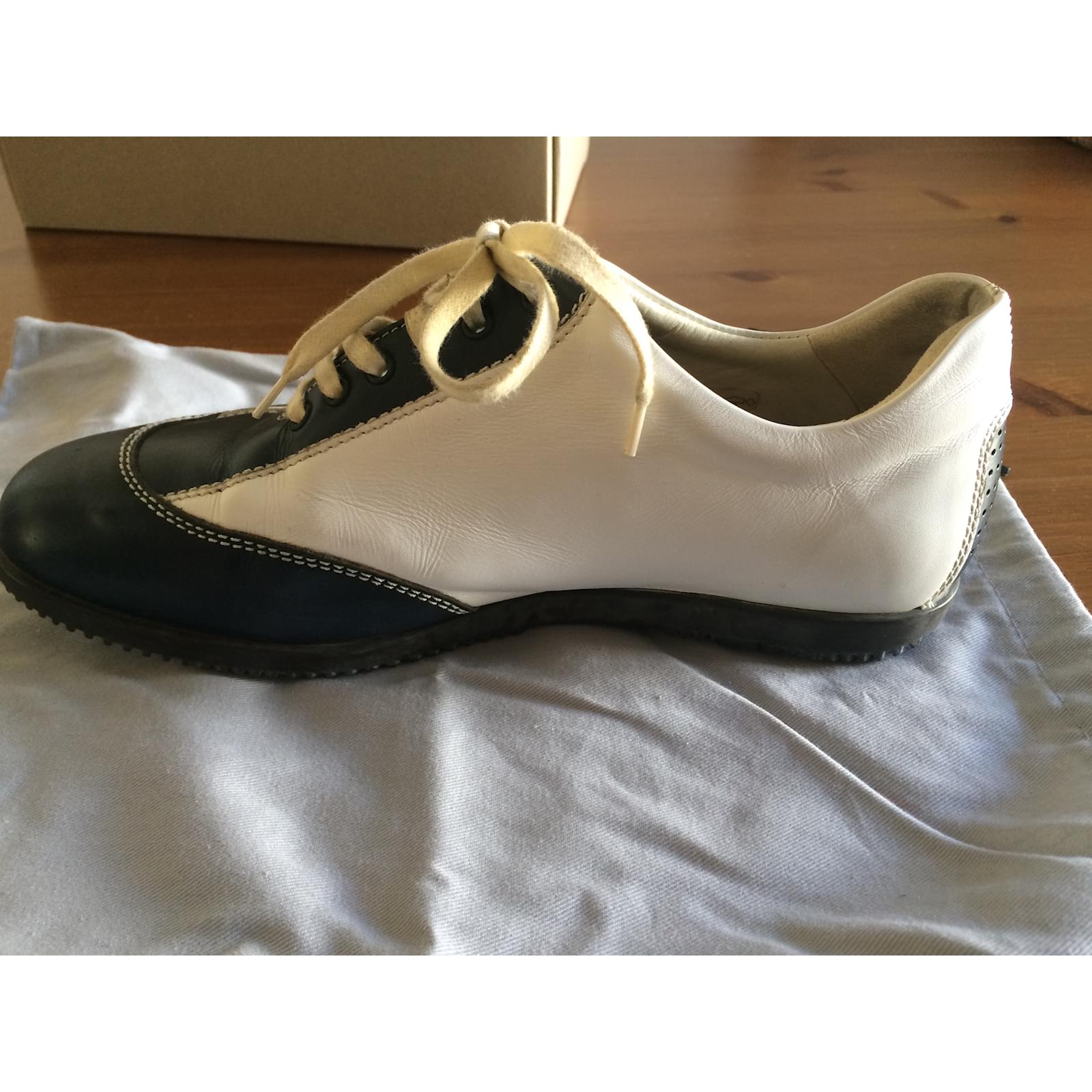 heschung sneakers