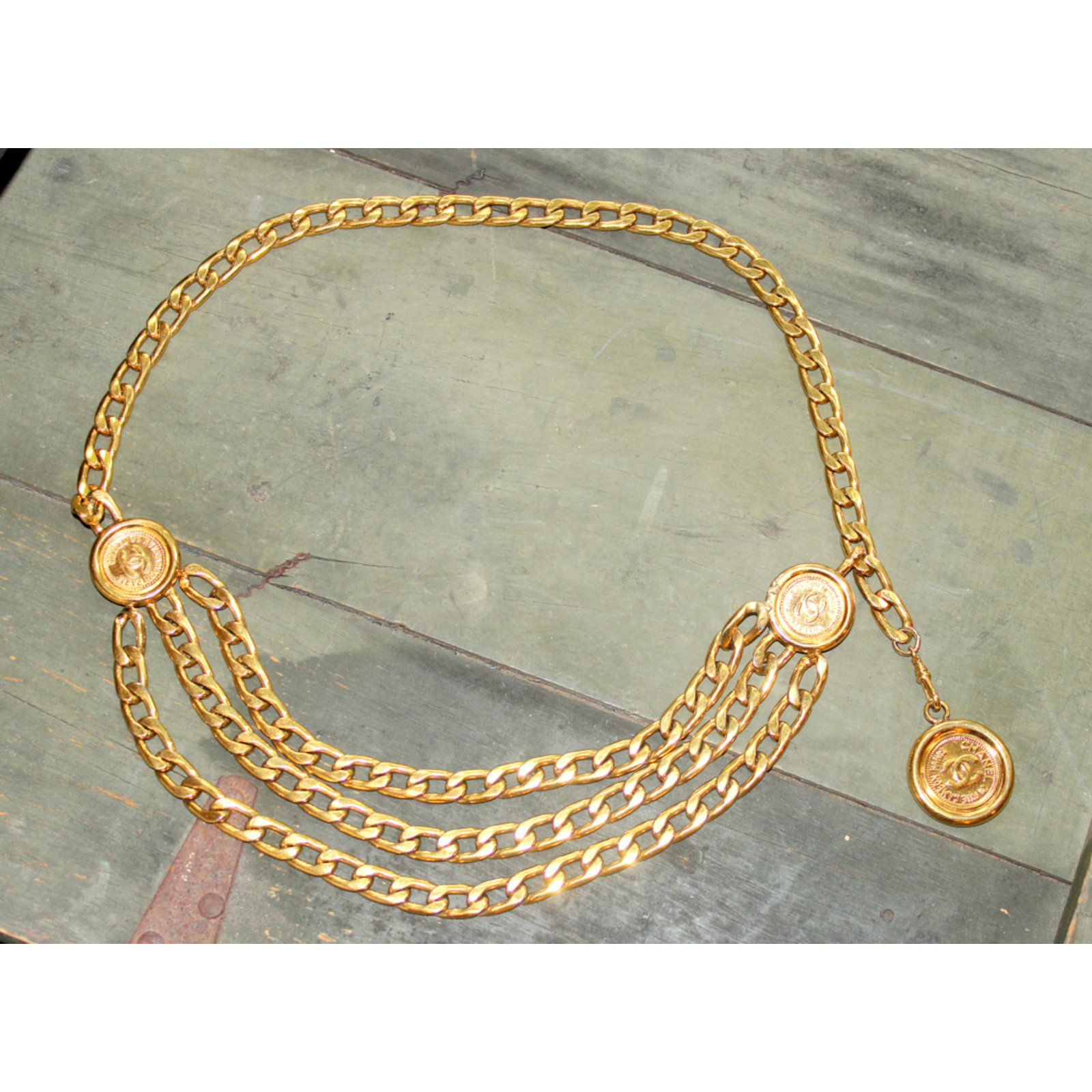 Chanel Vintage 90s supermodel-era chanel &quot;cc&quot; logo 3-medallion chain belt Belts Metal Golden ref ...