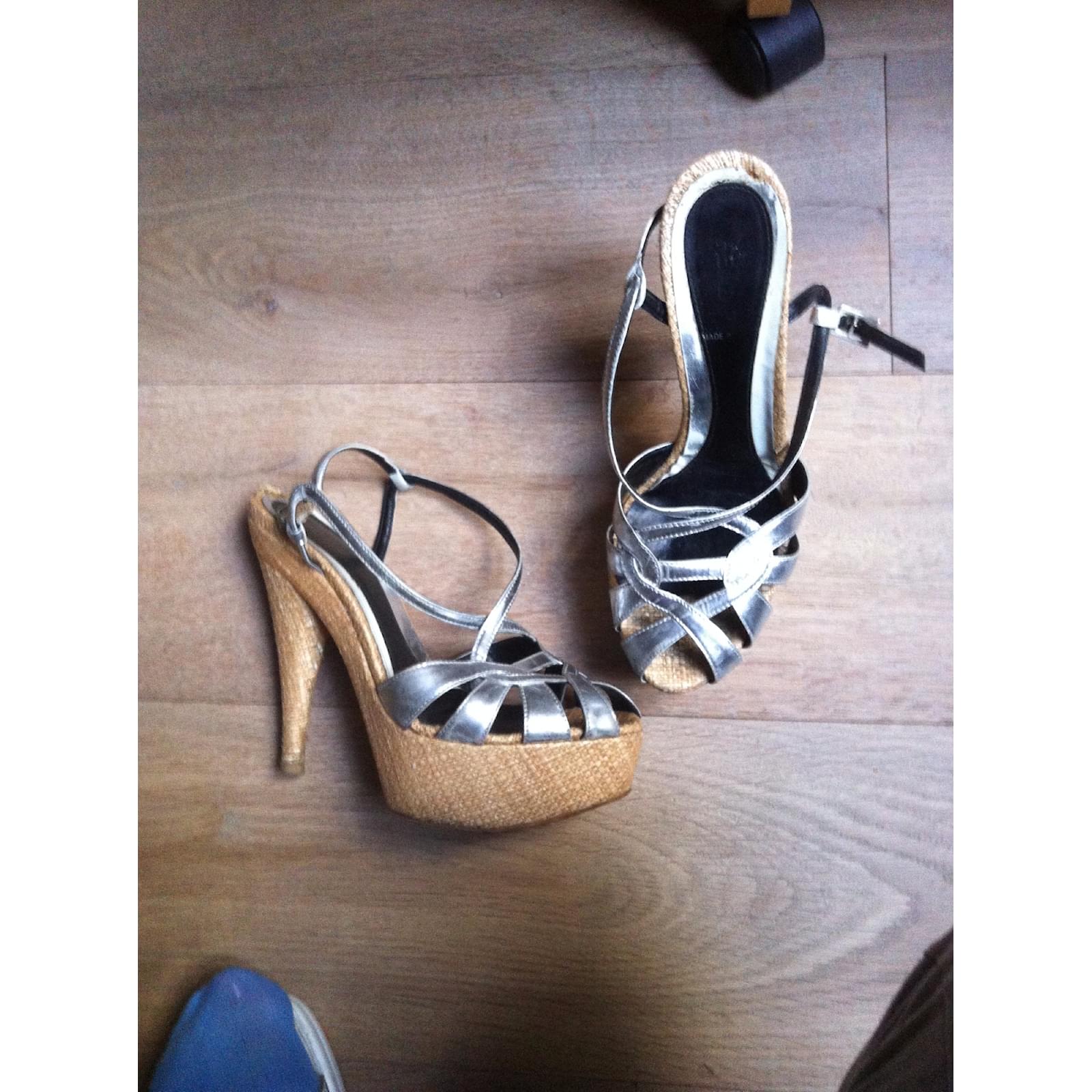 Fendi Heels Silvery Leather ref.18689 - Joli Closet